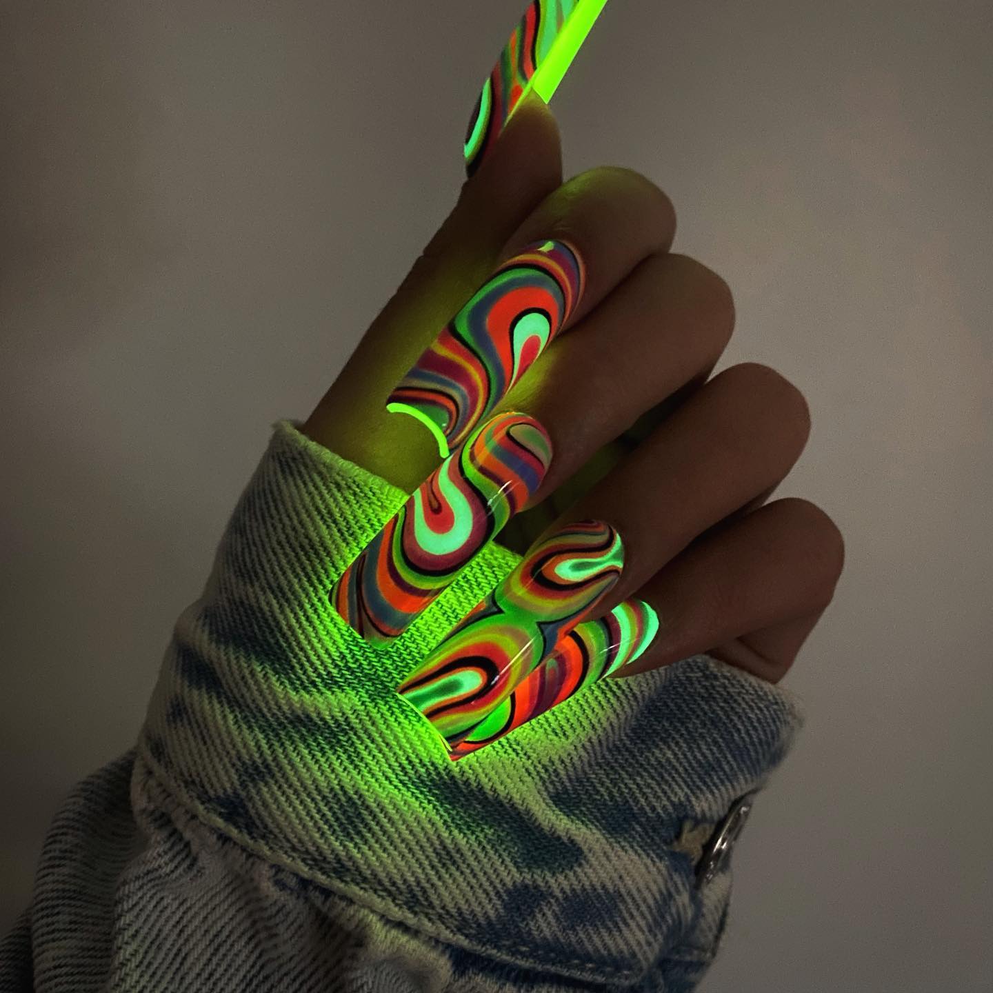 20 Glow In The Dark Nail Ideas For A Party