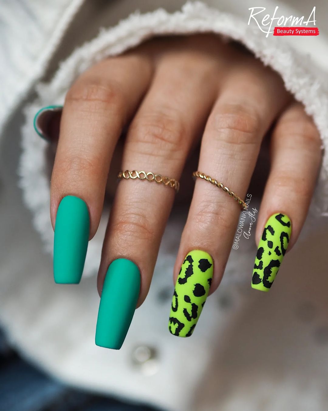 50 Gorgeous Neon Nails Designed to Impress and Inspire - Hairstylery
