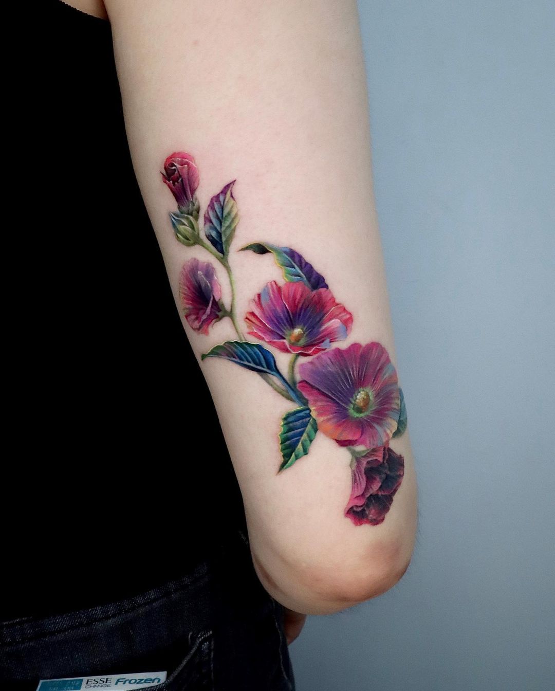 Share 83+ single flower tattoo designs best - vova.edu.vn