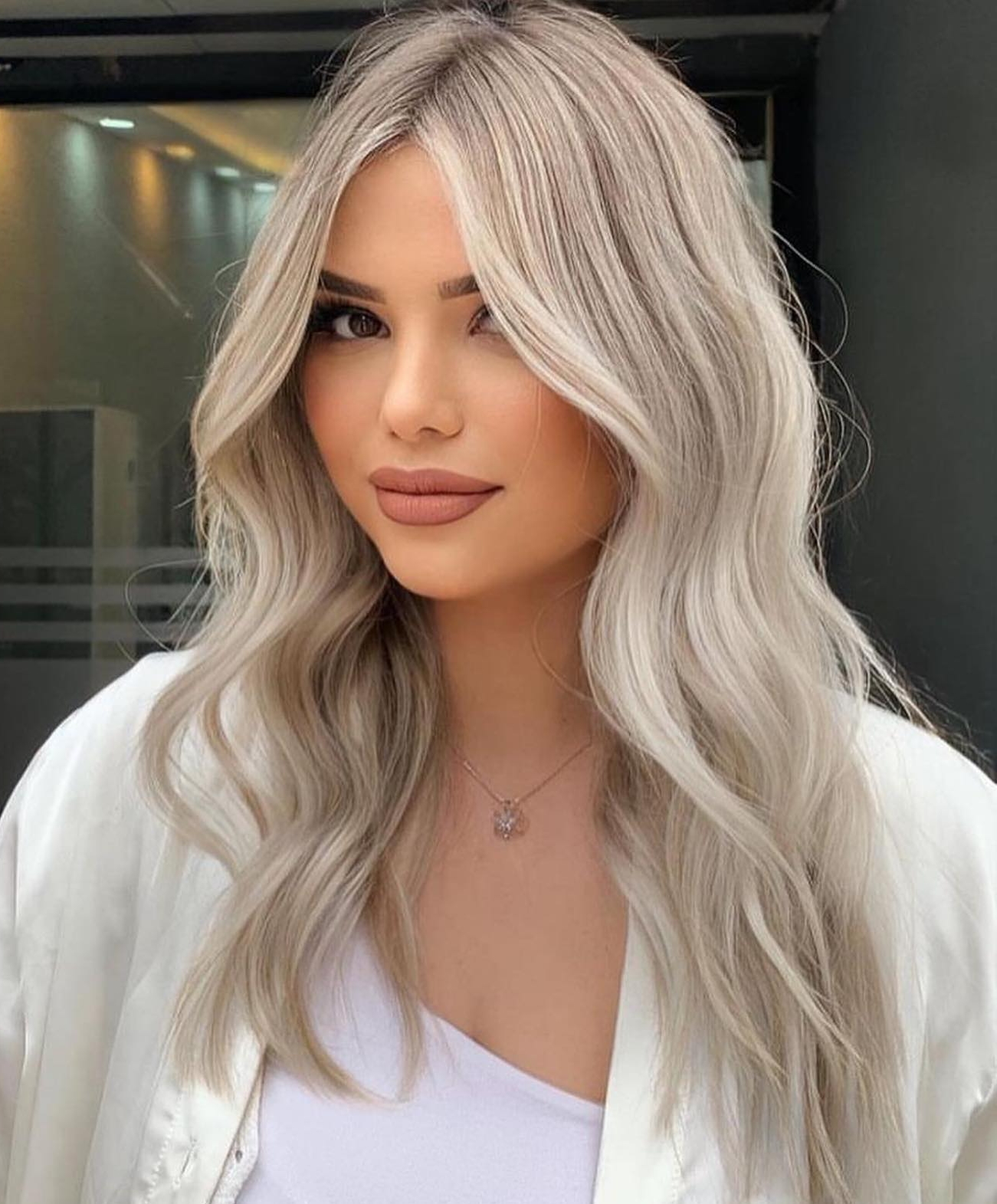 Light Blonde with Silver Shades on Long Wavy Hair