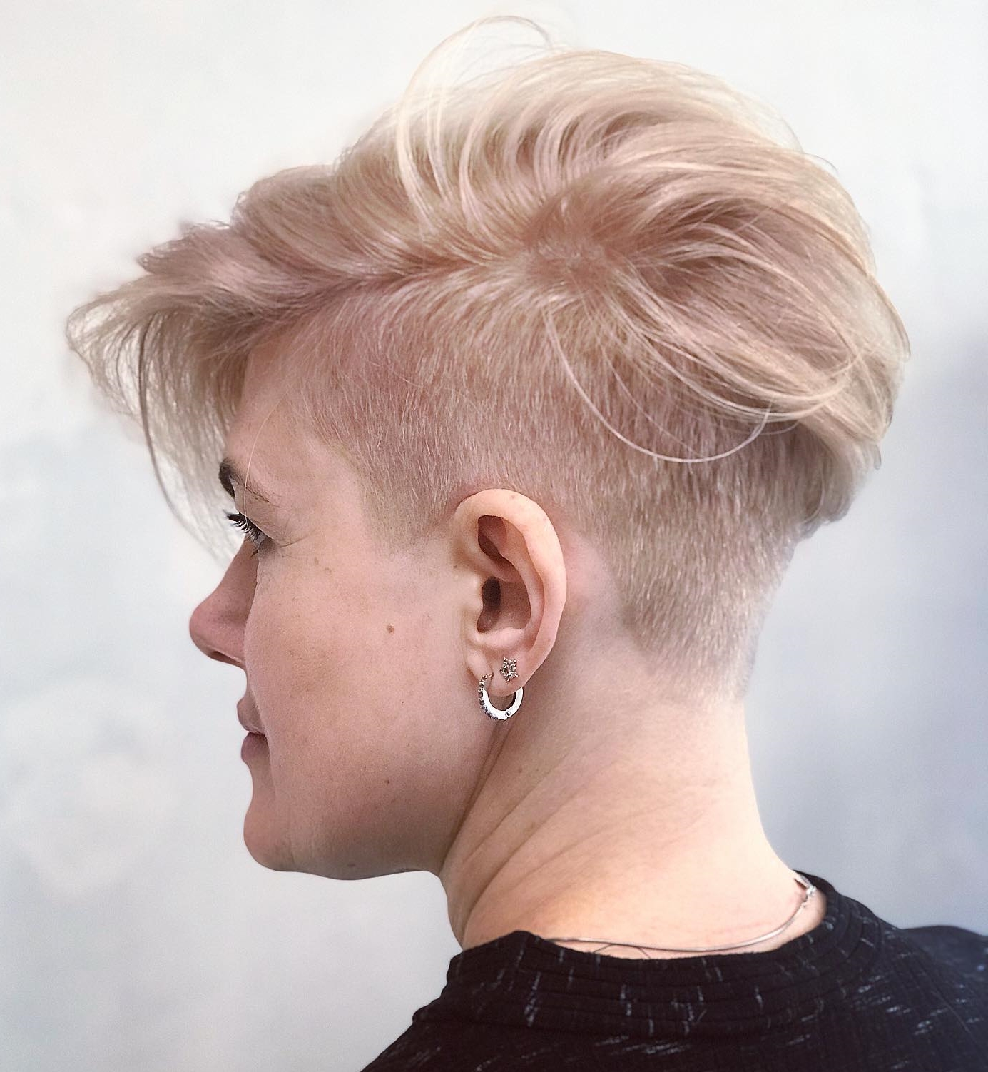 51 Edgy and Rad Short Undercut Hairstyles for Women | Short wedding hair, Undercut  hairstyles, Shaved side hairstyles