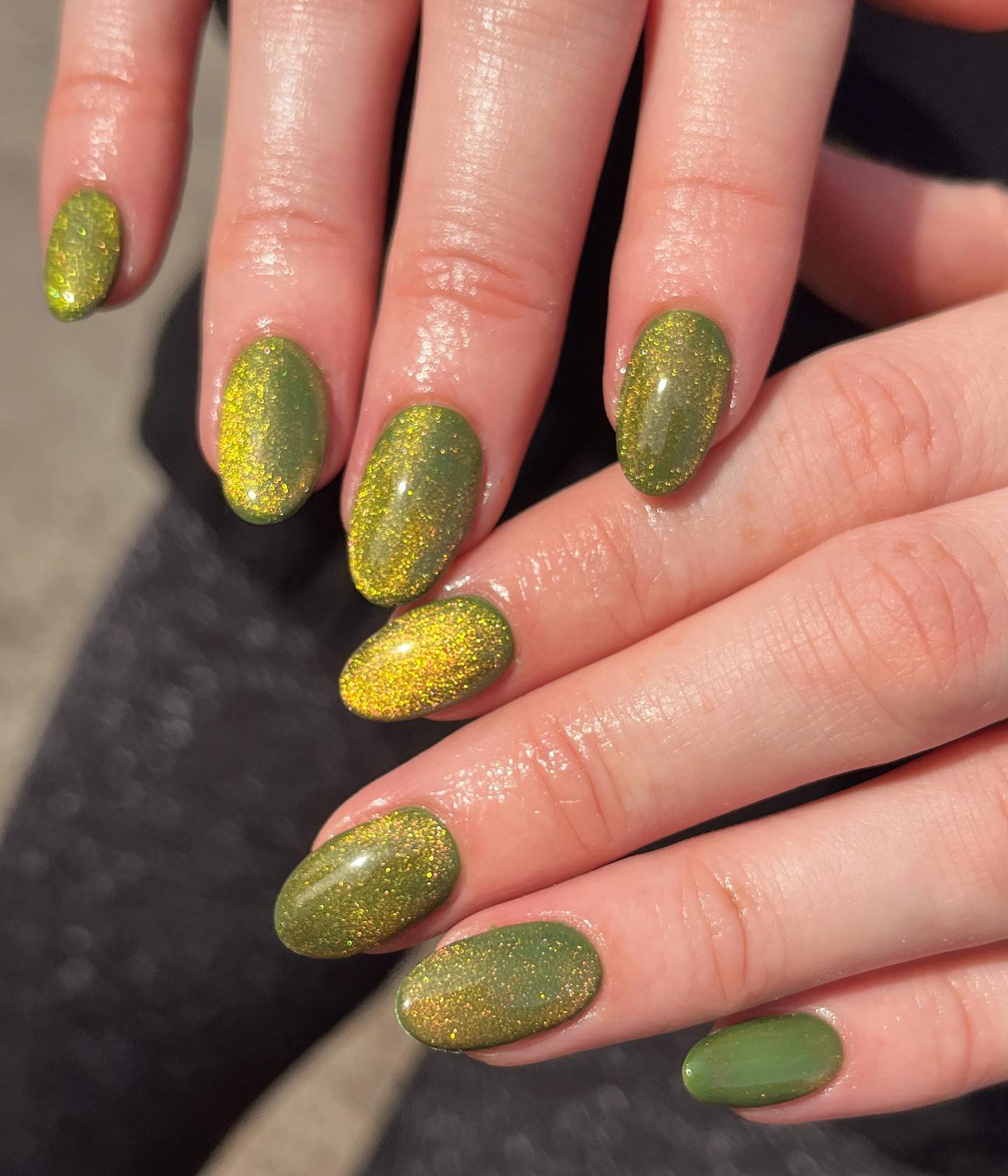 Short Gold Cat Eye Nails