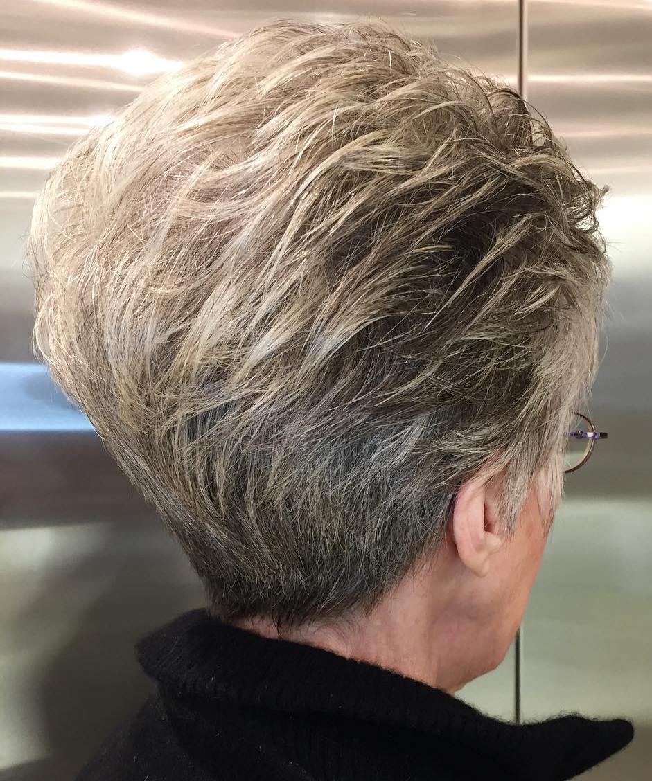 50 Short Hairstyles and Haircuts for Women over 50 to Sport in 2022